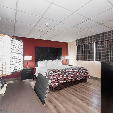 Red Roof Inn & Suites Macon Esterno foto