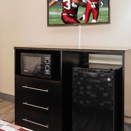 Red Roof Inn & Suites Macon Esterno foto