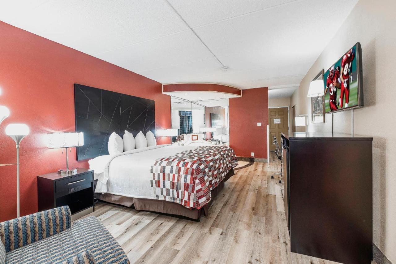 Red Roof Inn & Suites Macon Esterno foto