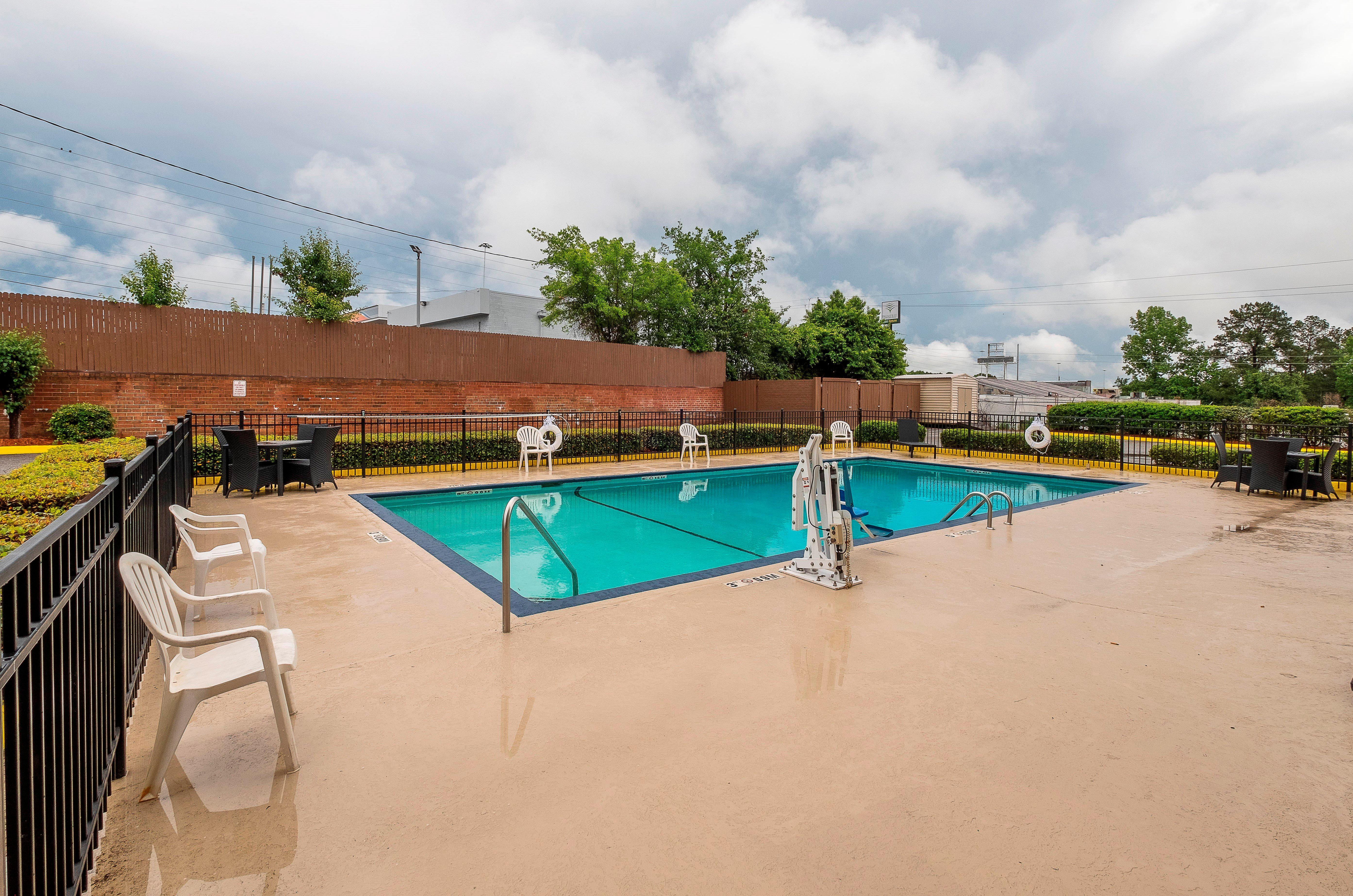 Red Roof Inn & Suites Macon Esterno foto