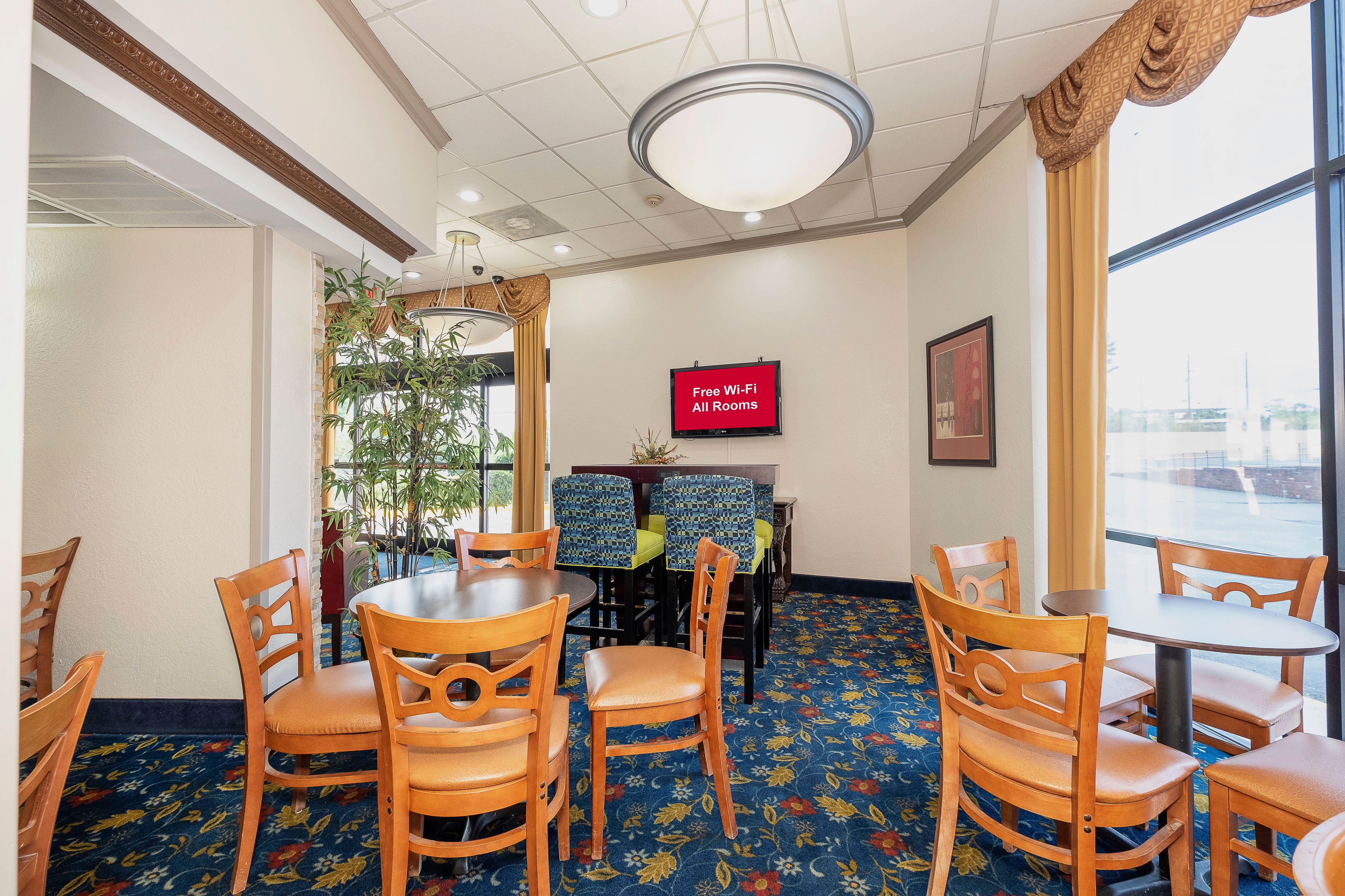 Red Roof Inn & Suites Macon Esterno foto