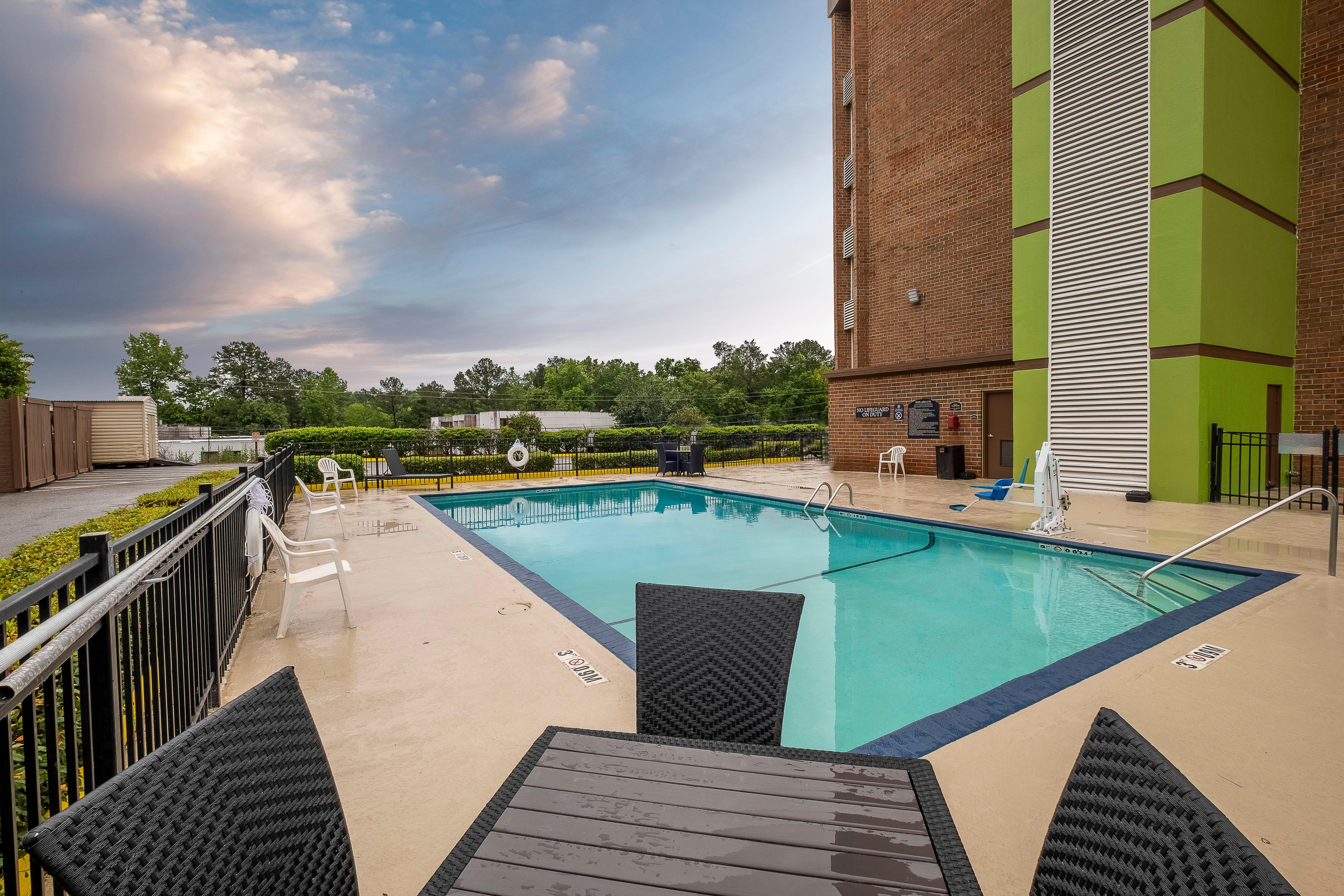 Red Roof Inn & Suites Macon Esterno foto