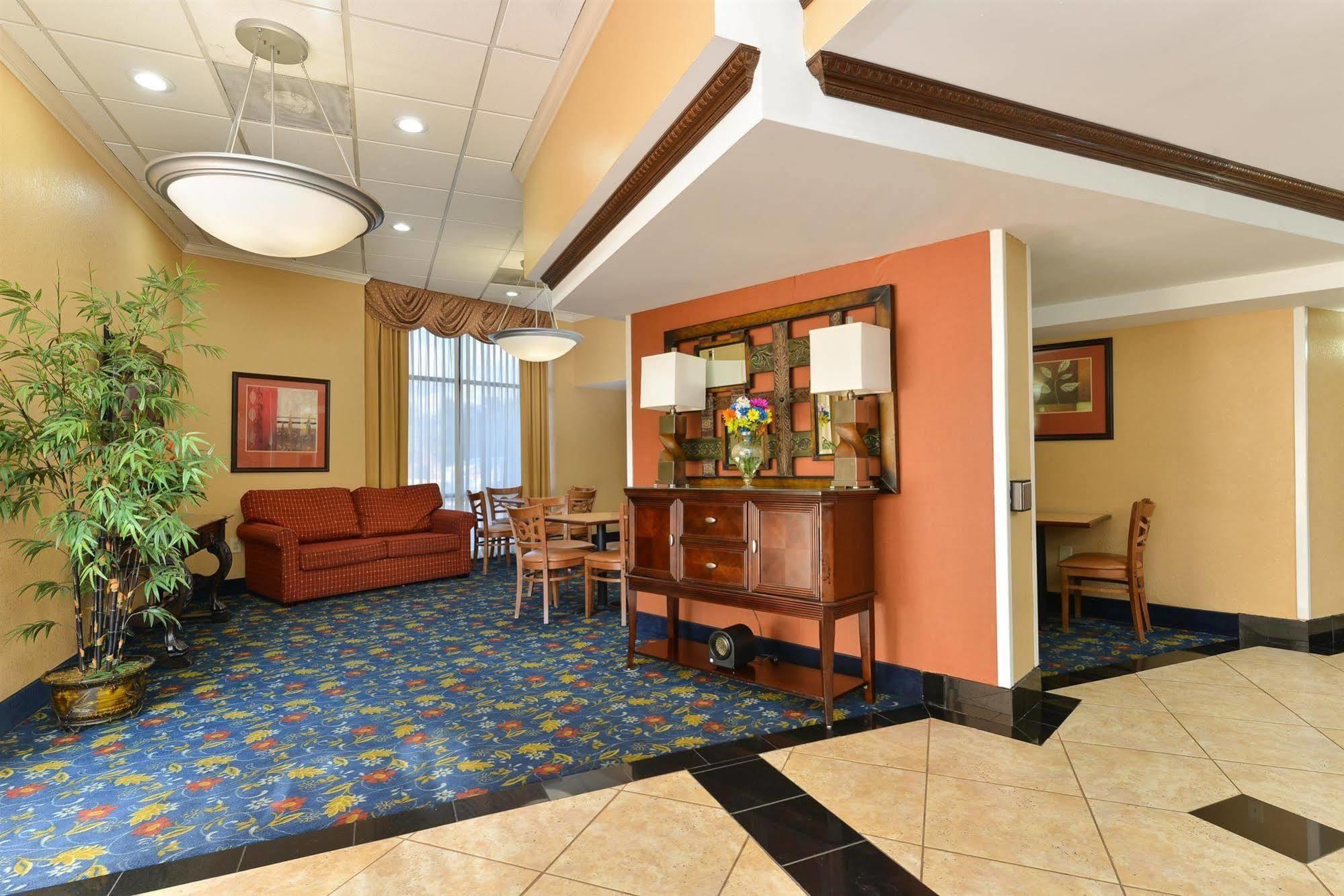 Red Roof Inn & Suites Macon Esterno foto