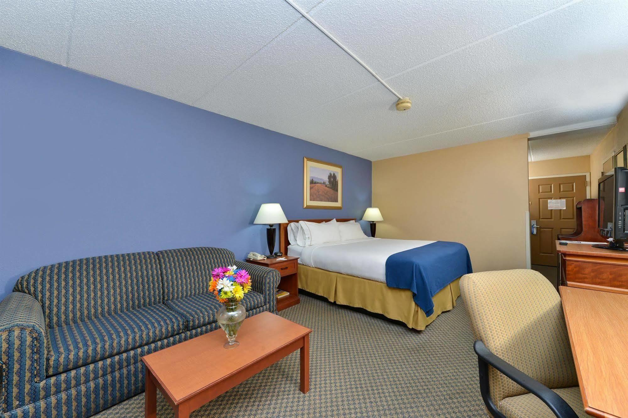Red Roof Inn & Suites Macon Esterno foto