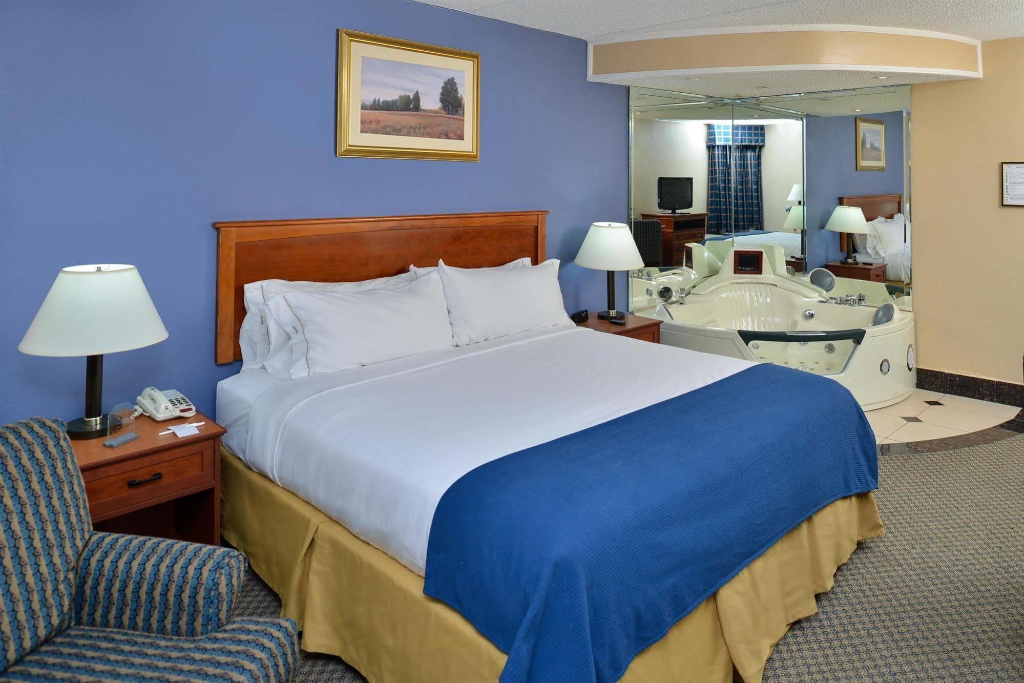 Red Roof Inn & Suites Macon Esterno foto