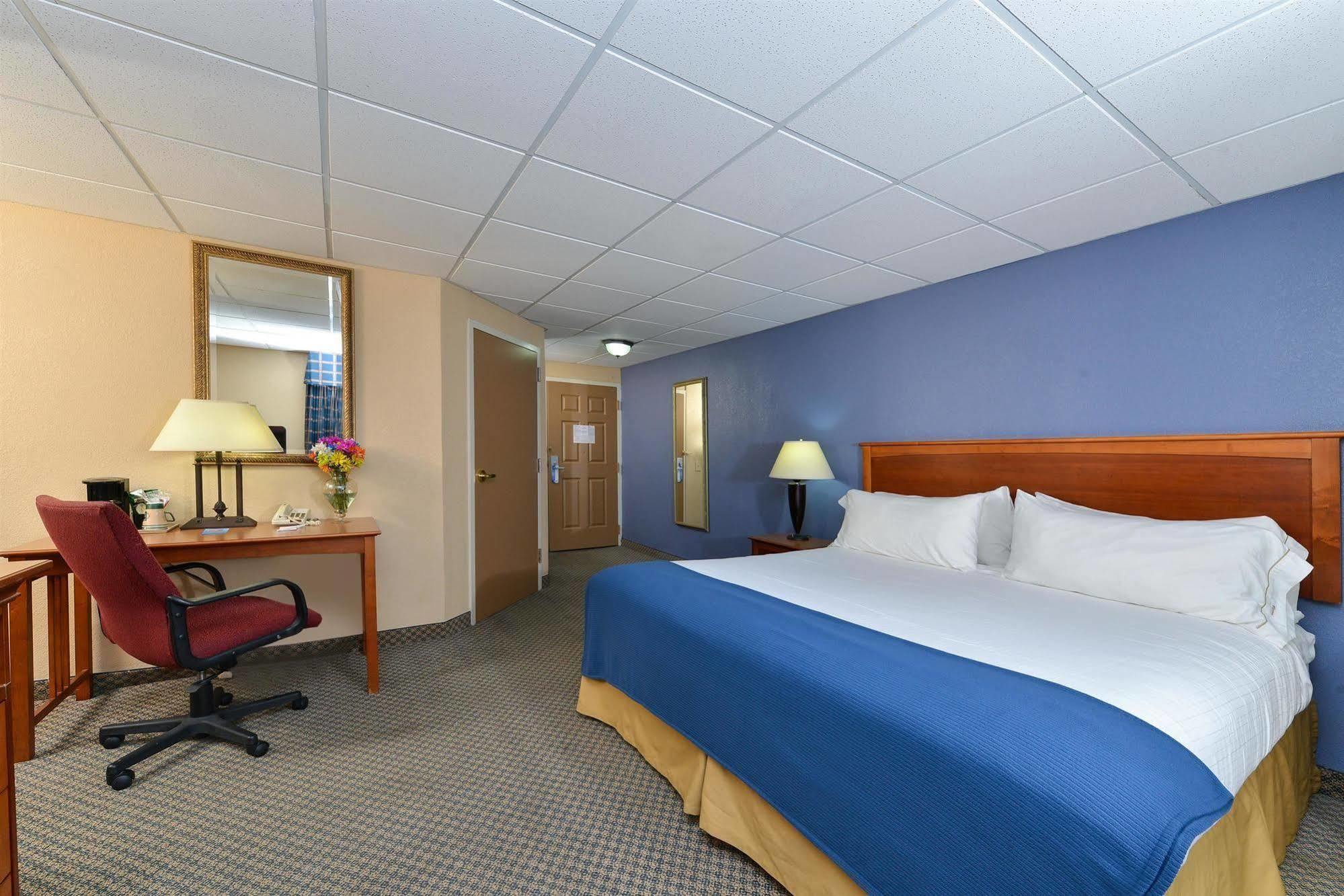 Red Roof Inn & Suites Macon Esterno foto