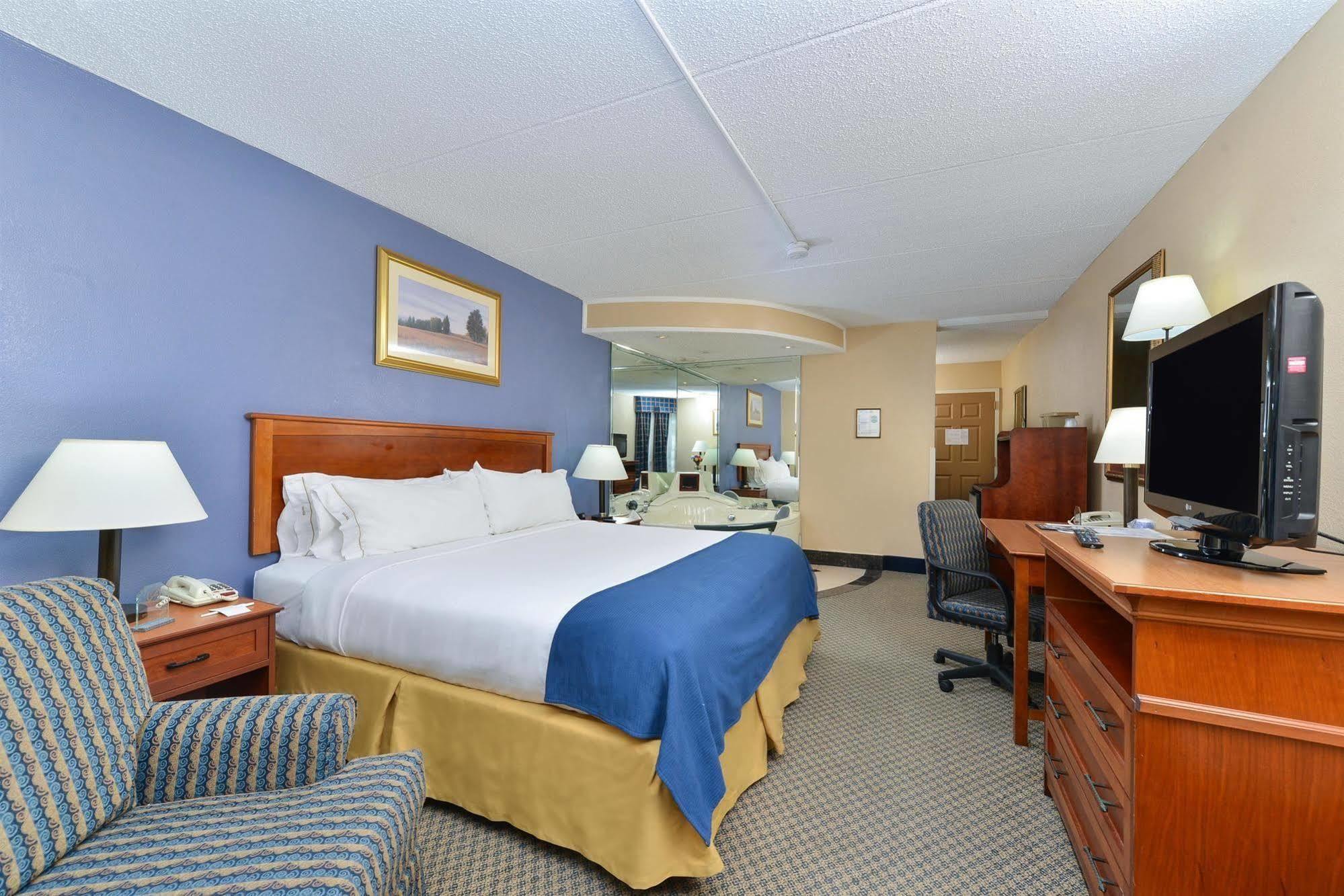 Red Roof Inn & Suites Macon Esterno foto