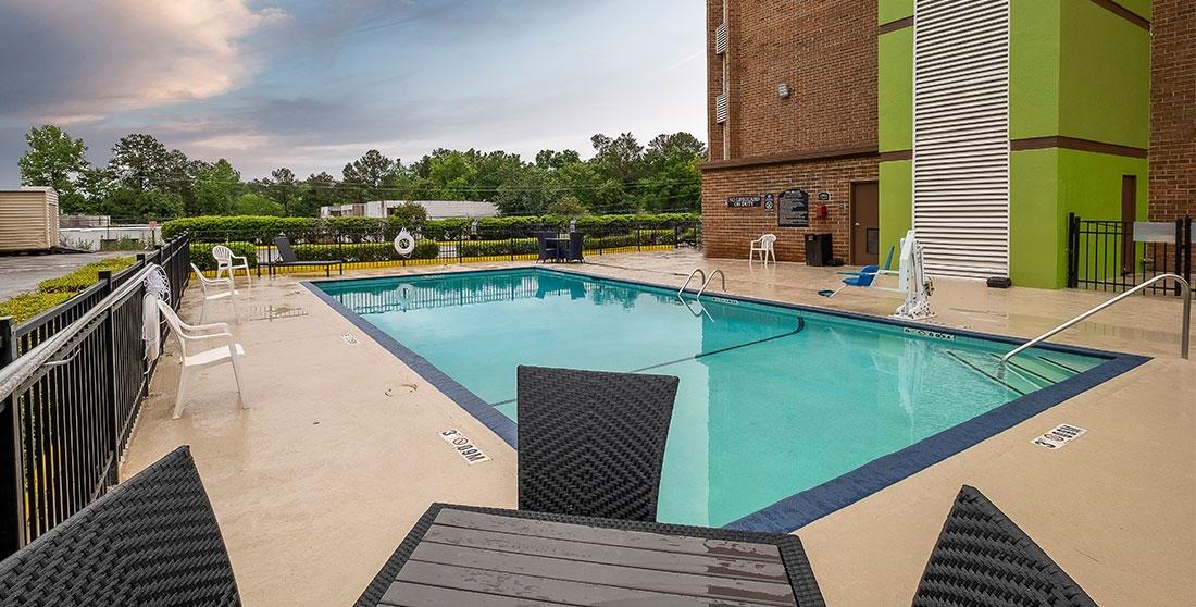 Red Roof Inn & Suites Macon Esterno foto